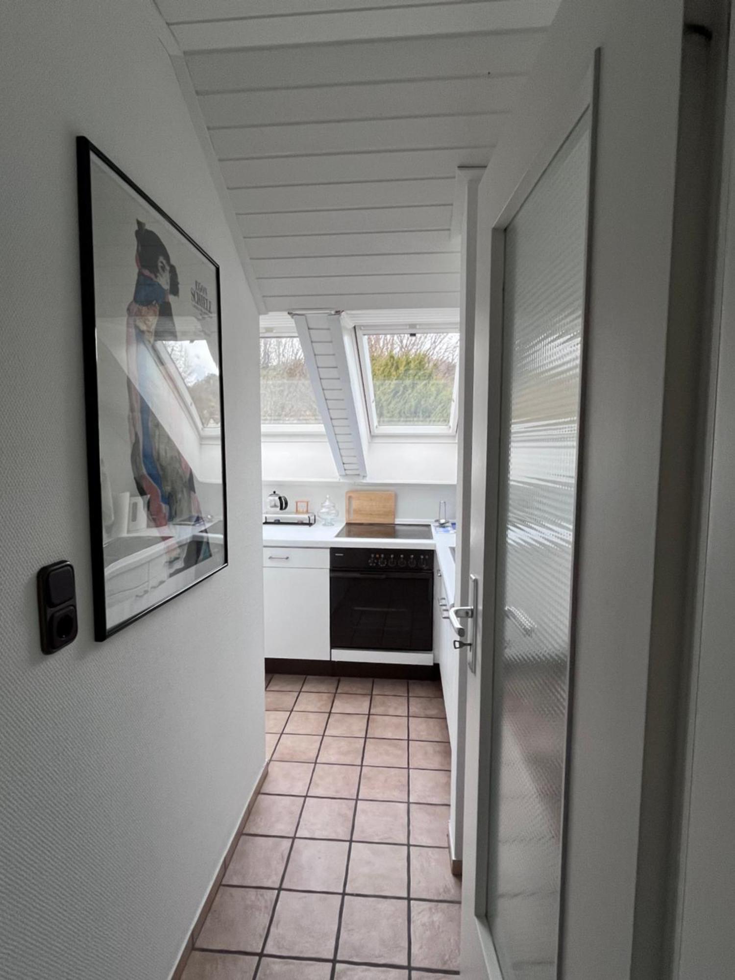 Helles Apartment Mit Balkon In Ruhiger Lage Hamelin Exterior photo